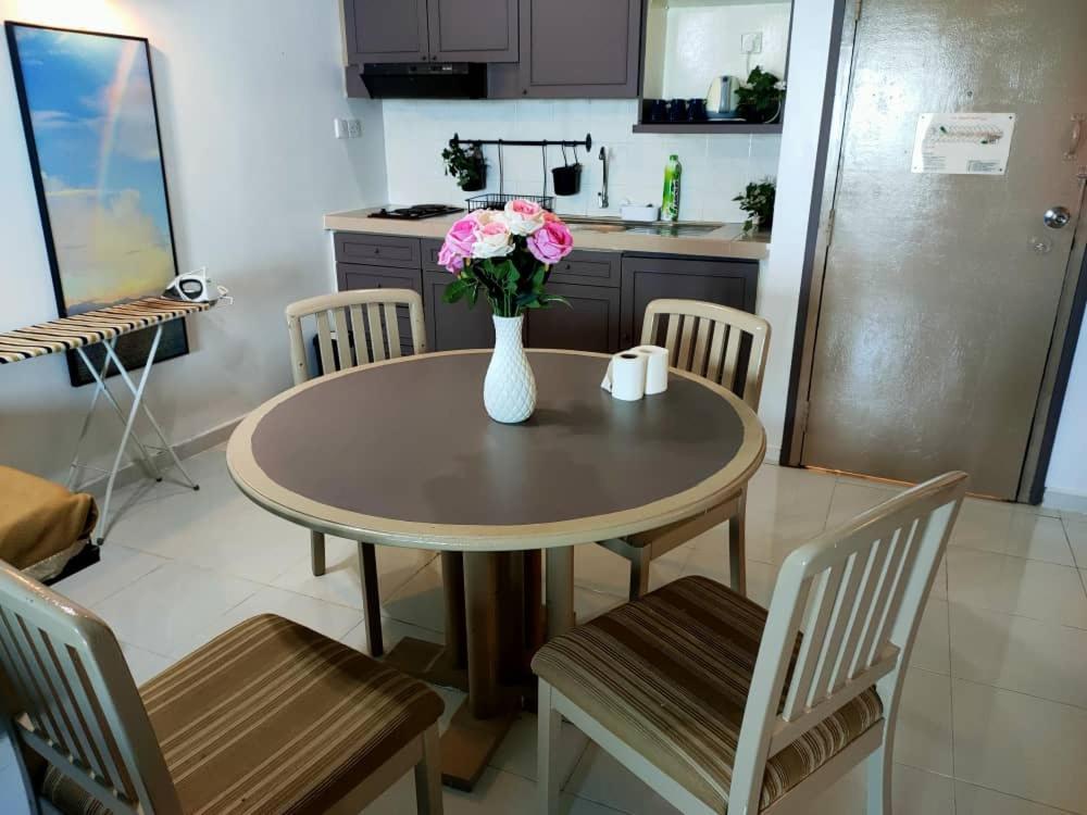 Beachfront Full Sea Penang Tanjung Bungah  Exterior photo